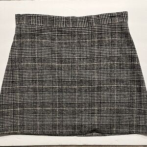 Fisoul Black and White Plaid mini Skirt Size medium